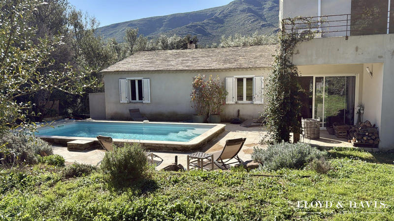 Villa - 135 m² - 4 pièces