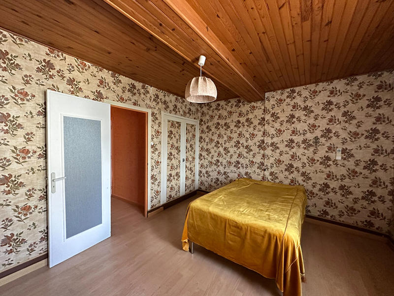 Maison - 245 m² - 11 pièces