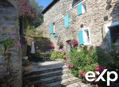 Mas - 197 m² - 12 pièces