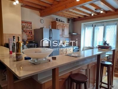 Maison - 163 m² - 5 pièces