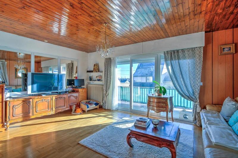 Maison - 285 m² - 10 pièces