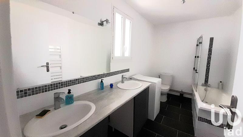 Maison de village - 328 m² - 8 pièces