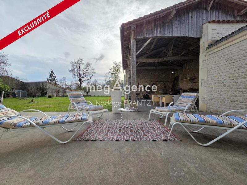 Maison - 371 m² - 7 pièces