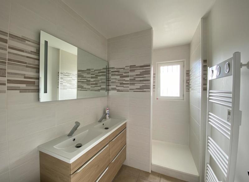 Pavillon - 90 m² - 4 pièces