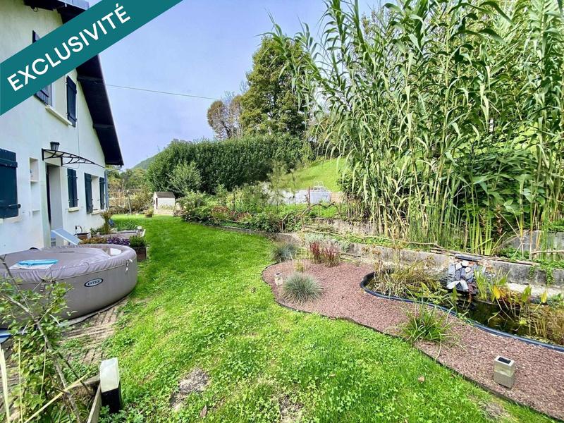 Maison - 121 m² - 8 pièces