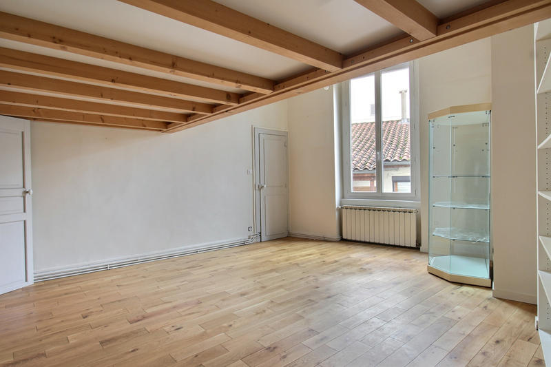 Appartement - 92 m² - 2 pièces