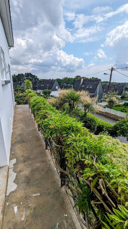 Maison - 168 m² - 9 pièces