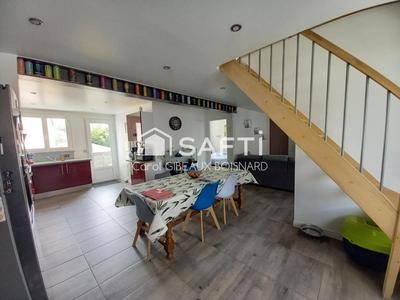 Maison - 111 m² - 5 pièces