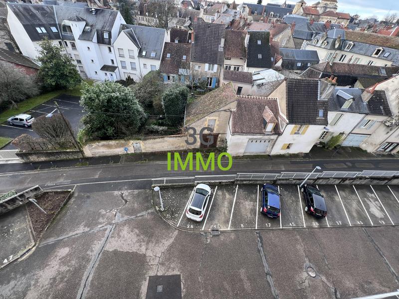 Appartement - 81 m² - 4 pièces