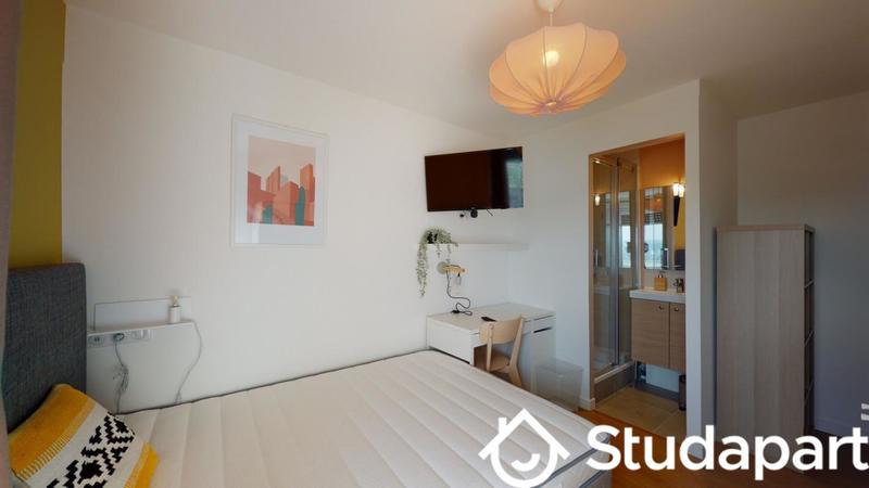 Chambre - 11 m² - 1 pièce