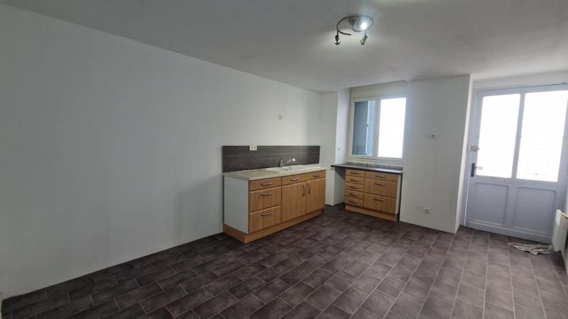 Maison - 180 m² - 3 pièces