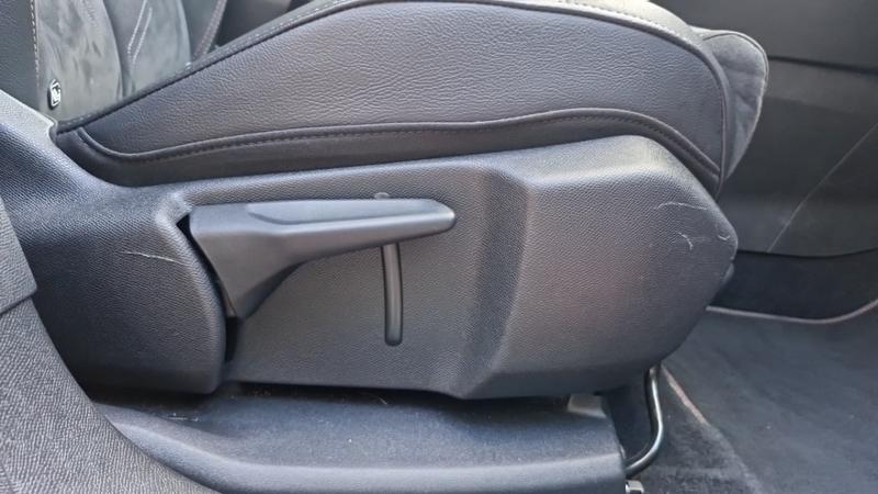 Ds Ds 7 Crossback Puretech 180 Eat8 Performance Line