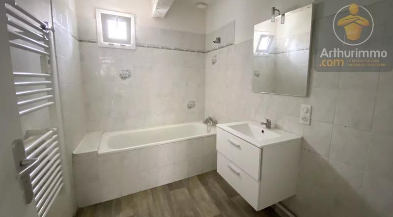 Maison - 98 m² - 5 pièces