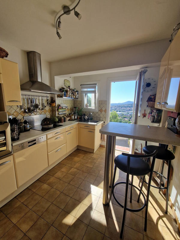 Maison - 176 m² - 6 pièces