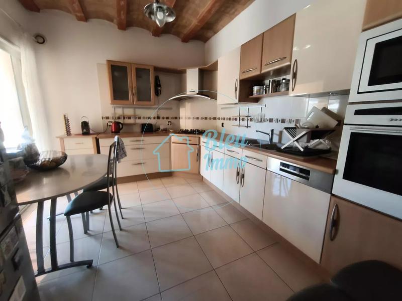 Villa - 183 m² - 6 pièces