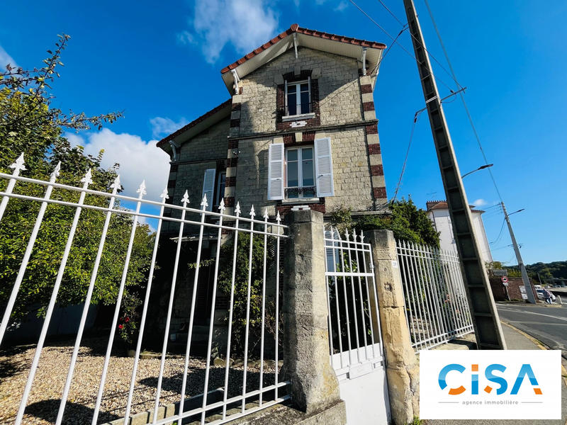 Maison ancienne - 118 m² - 6 pièces