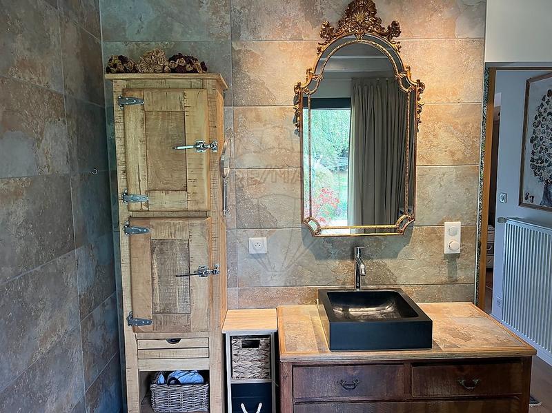 Demeure - 166 m² - 5 pièces