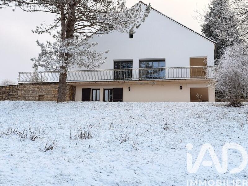 Maison - 171 m² - 7 pièces