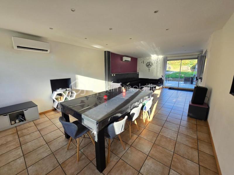 Maison de village - 158 m² - 5 pièces