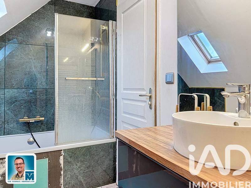 Maison - 122 m² - 5 pièces