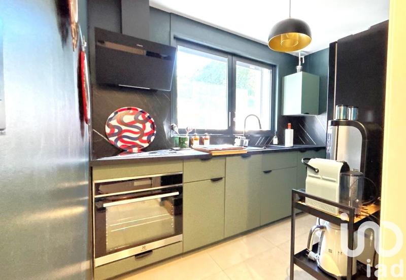 Maison - 306 m² - 9 pièces