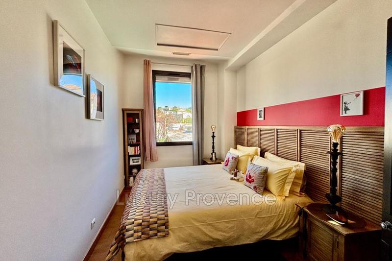 Appartement - 85 m² - 3 pièces