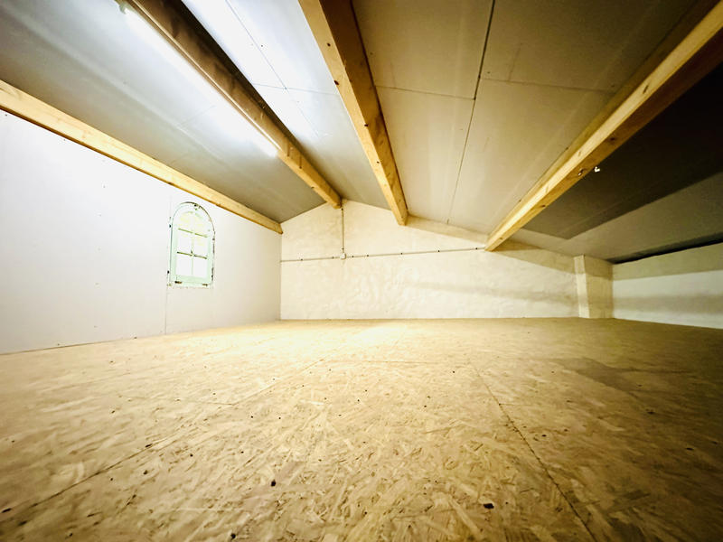 Maison - 197 m² - 8 pièces