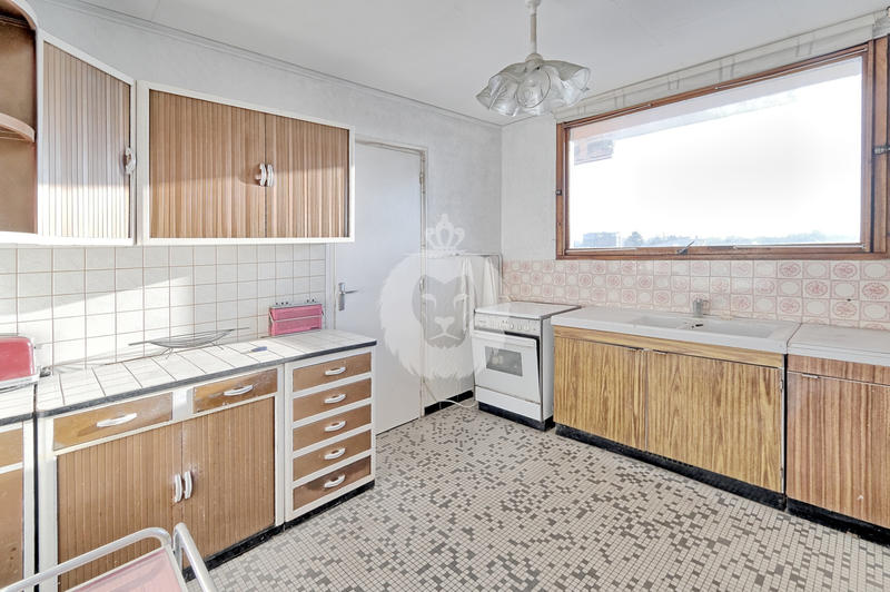 Appartement - 90 m² - 4 pièces