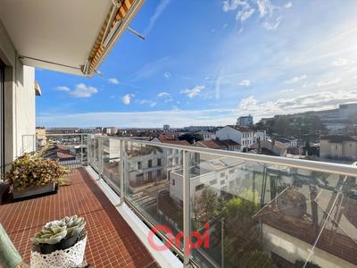 Appartement - 109 m² - 4 pièces