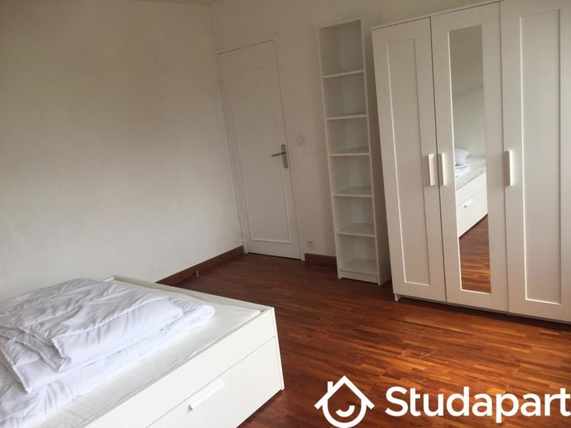 Chambre - 9 m² - 1 pièce