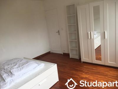 Chambre - 9 m² - 1 pièce