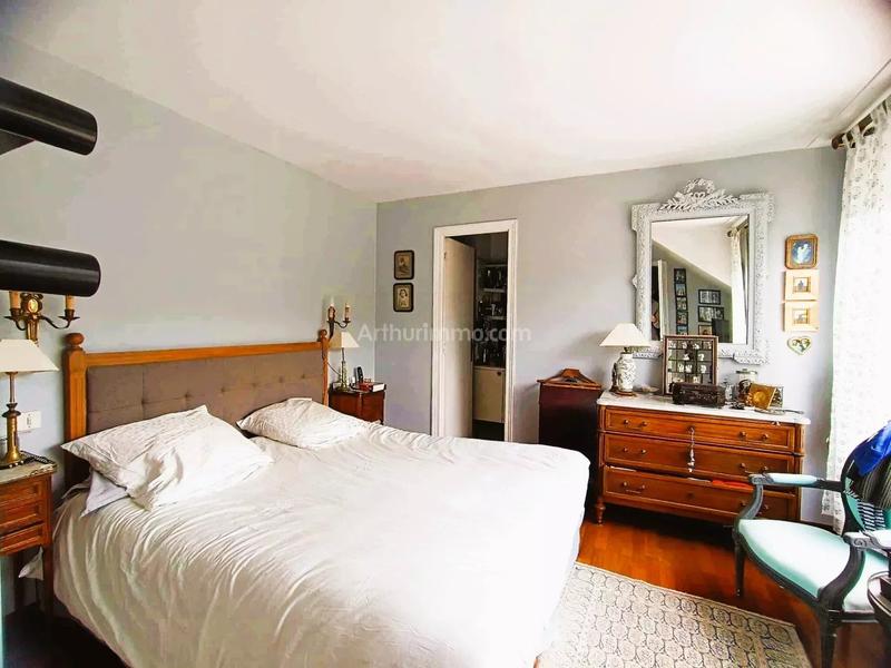 Maison - 187 m² - 7 pièces