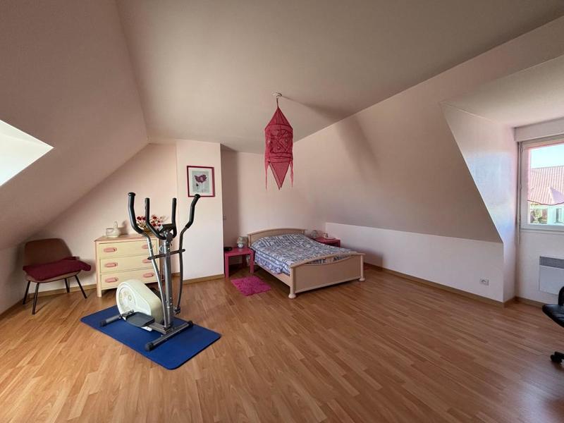 Maison - 192 m² - 5 pièces