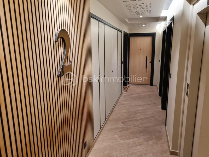 Appartement - 107 m² - 4 pièces