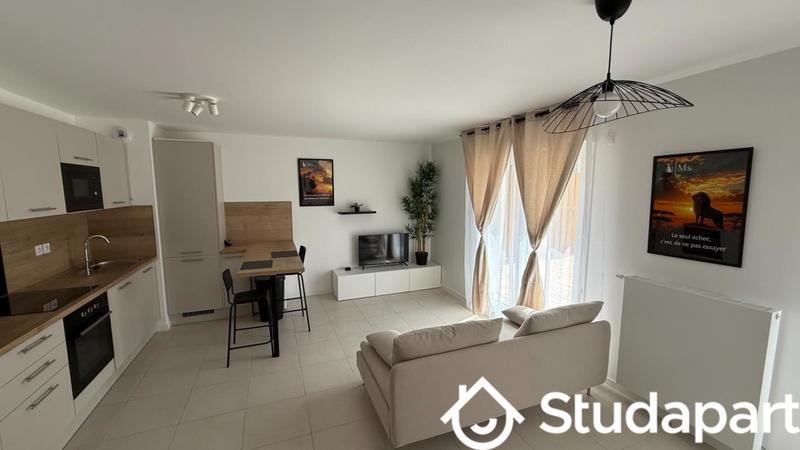 Chambre - 11 m² - 1 pièce