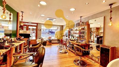 Magasins - 48 m² - 2 pièces