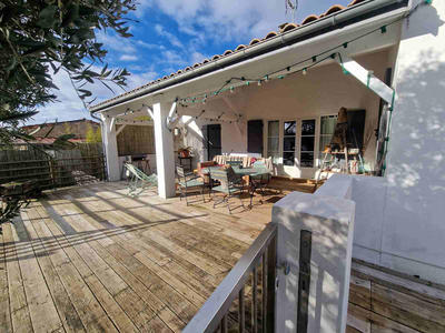 Maison - 228 m² - 5 pièces