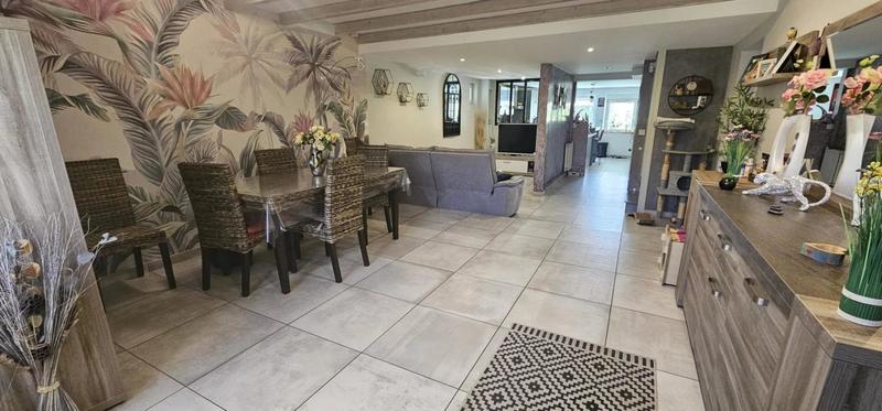 Maison en pierre - 220 m² - 5 pièces