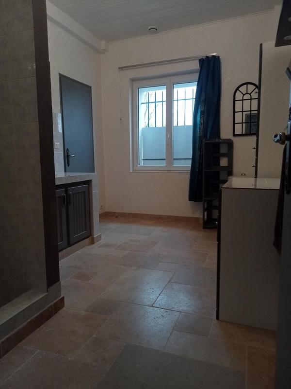 Maison - 305 m² - 9 pièces