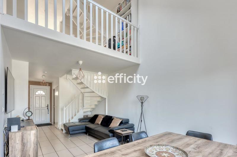 Maison - 113 m² - 6 pièces