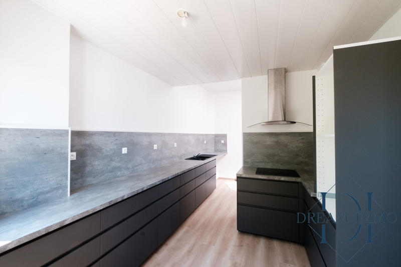 Appartement - 137 m² - 6 pièces