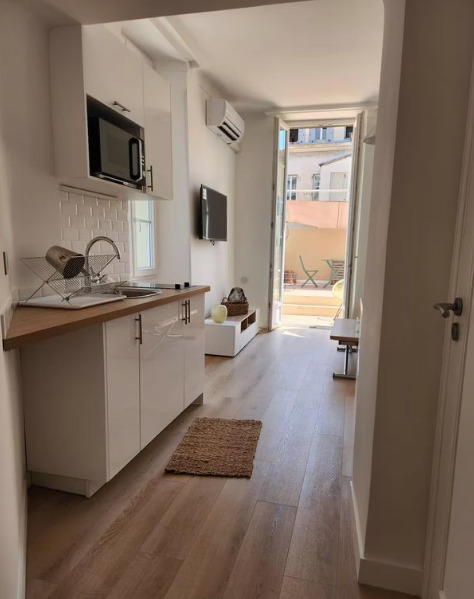 Studio - 25 m² - 1 pièce