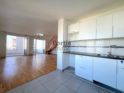 Duplex - 92 m² - 4 pièces