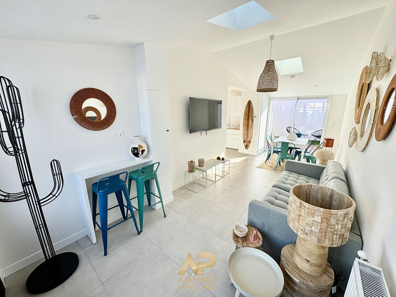 Maison - 83 m² - 5 pièces