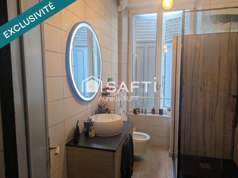 Appartement - 100 m² - 5 pièces