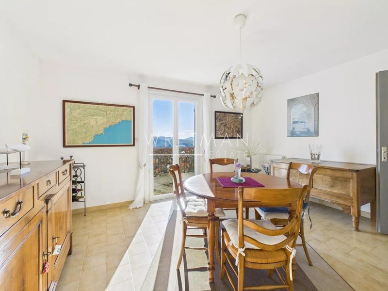 Villa - 131 m² - 6 pièces