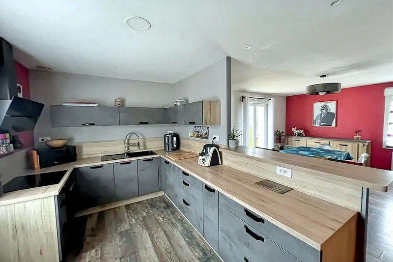 Maison - 122 m² - 6 pièces