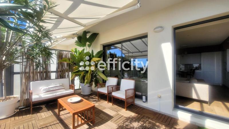 Penthouse - 85 m² - 4 pièces