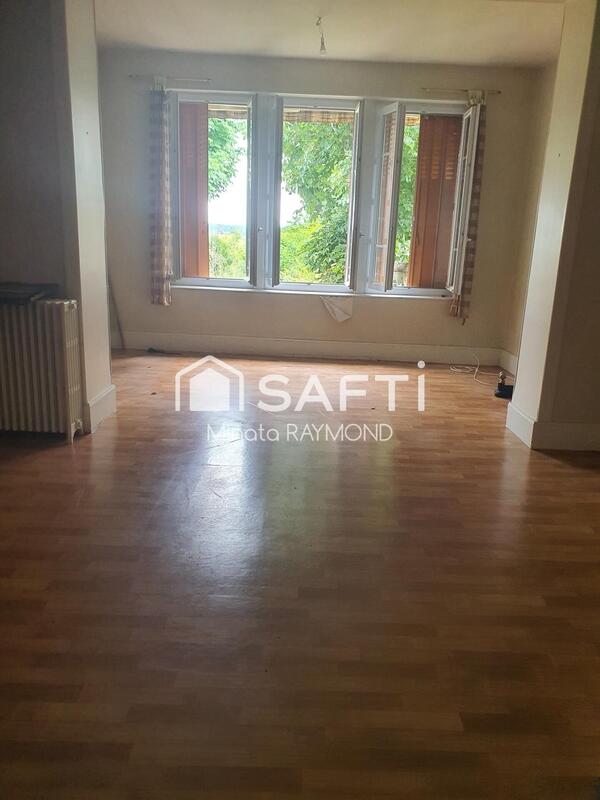 Maison - 200 m² - 13 pièces