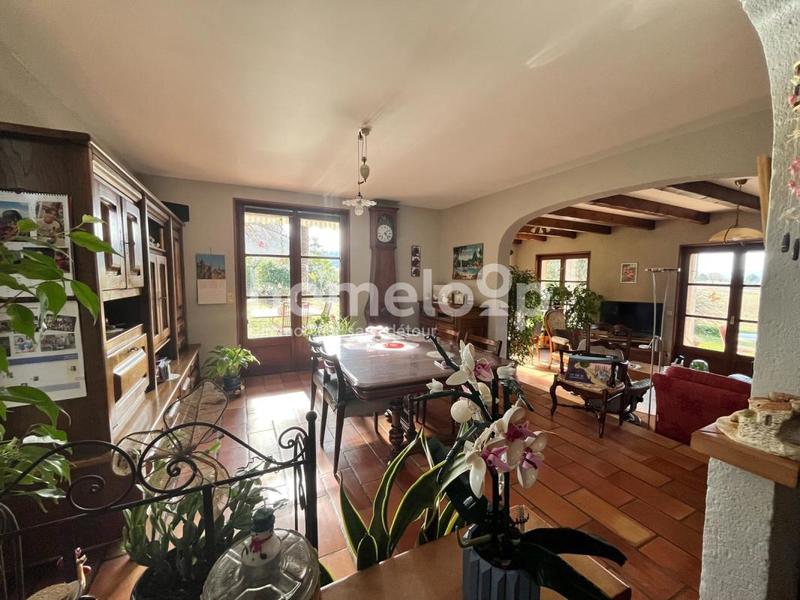 Maison - 140 m² - 6 pièces